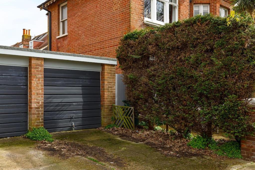 Charming 2 Bedroom Flat In Central Hove With Free Parking Brighton Exterior foto
